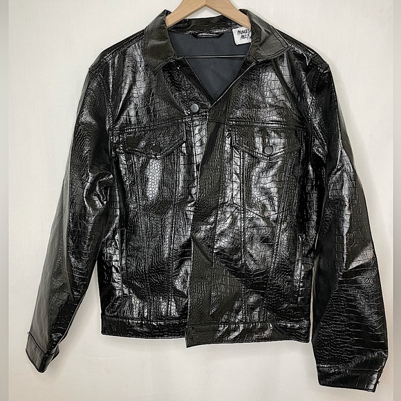 Princess Polly Jackets & Blazers - Princess Polly Faux Leather Snakeskin Jacket Size XS/S